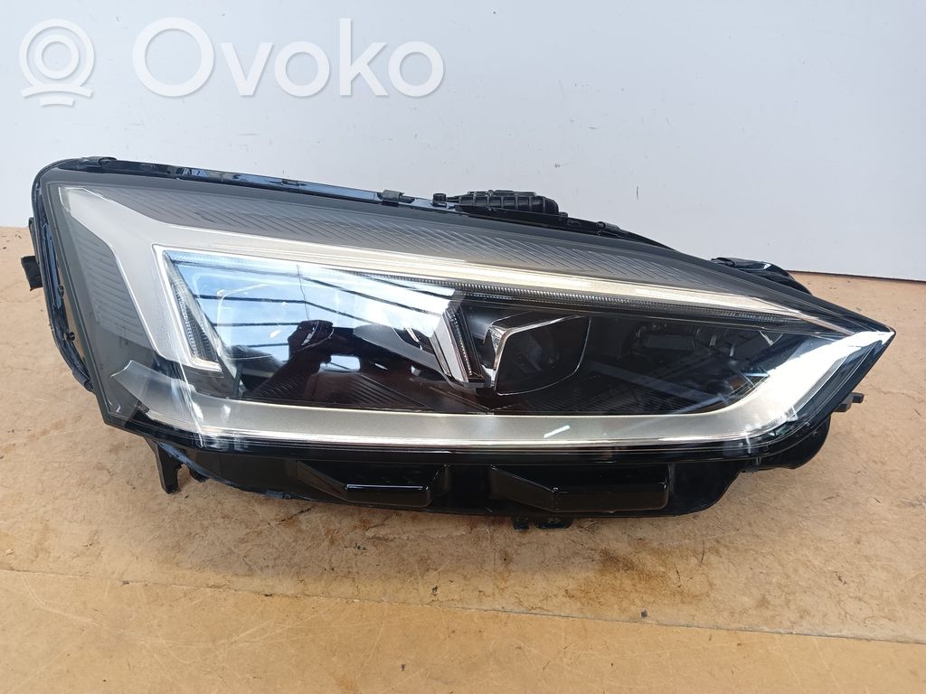 Audi A5 Headlight/headlamp 