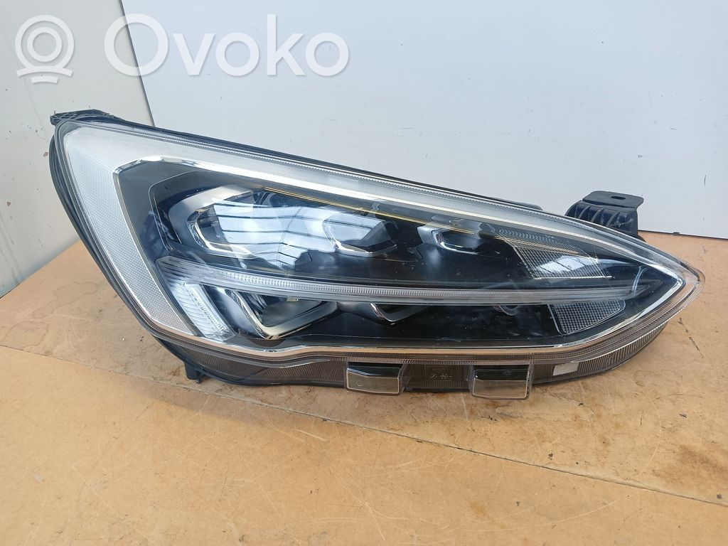 Ford Focus Headlight/headlamp 