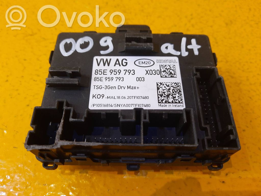 Audi A4 S4 B8 8K Door control unit/module 