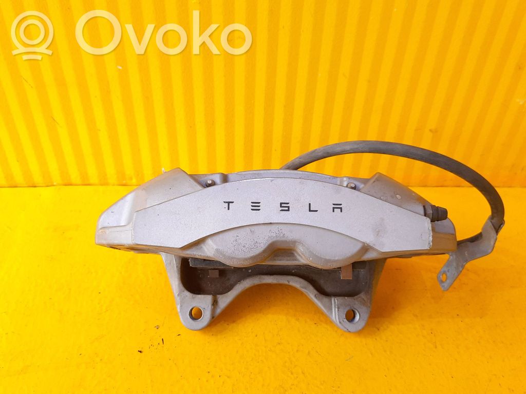 Tesla Model 3 Передний суппорт 