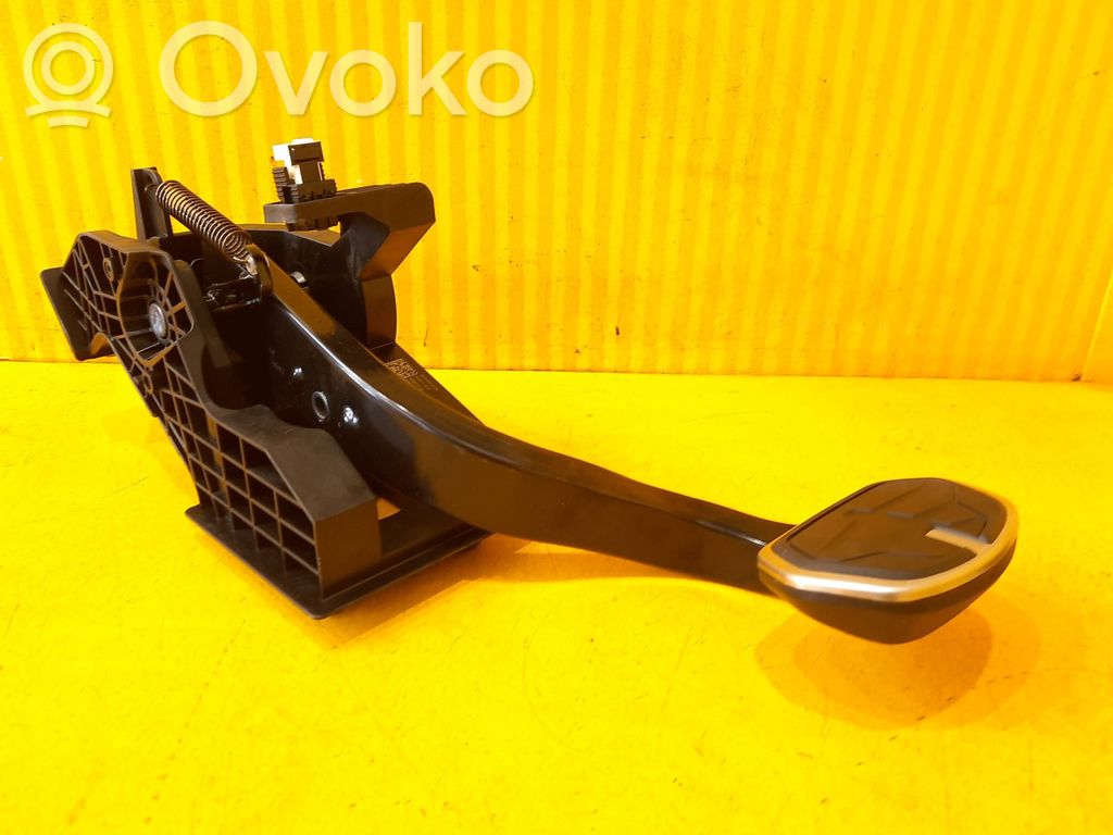 BMW 2 F44 Bremspedal 