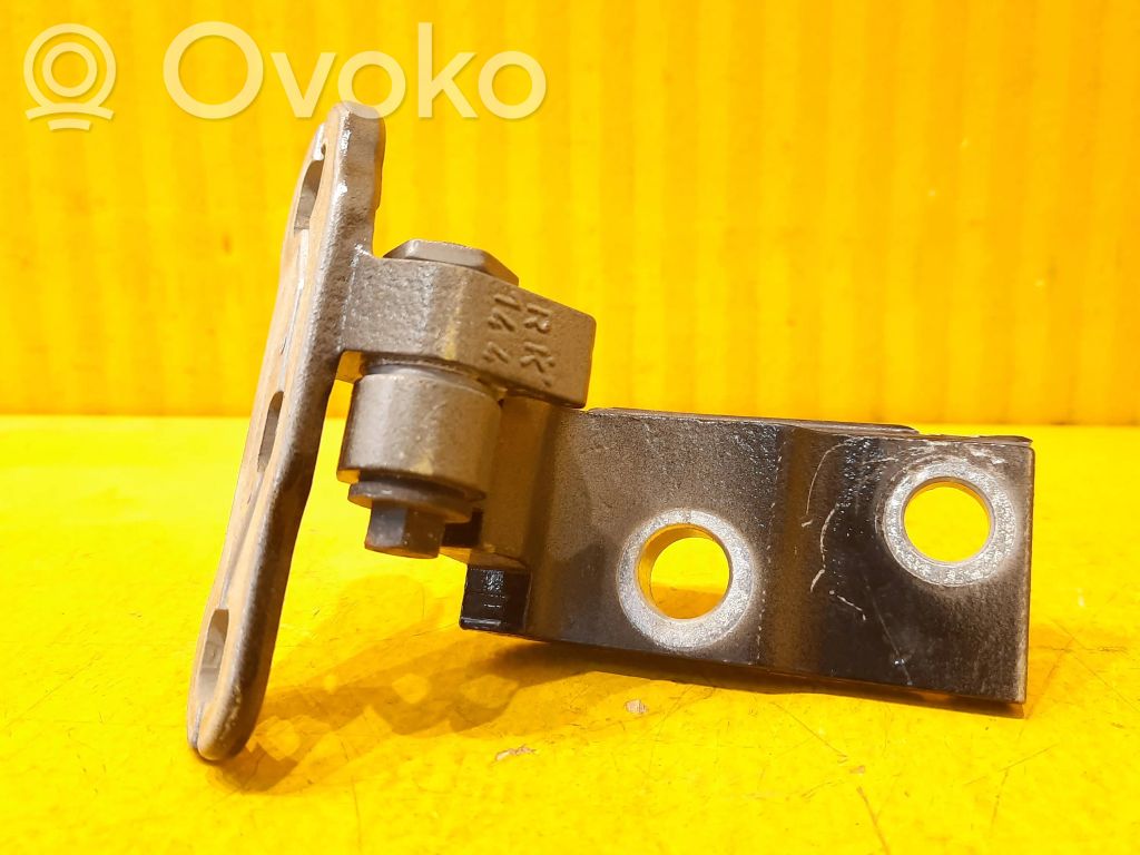 Volvo V60 Front door upper hinge 