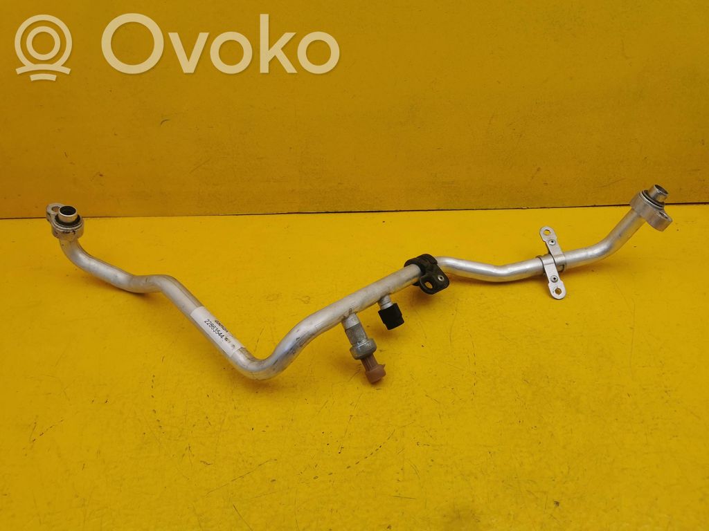 Chevrolet Volt I Ilmastointilaitteen putki (A/C) 