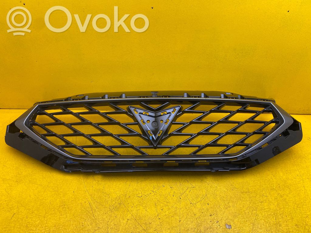 Seat Leon IV Rejilla superior del radiador del parachoques delantero 