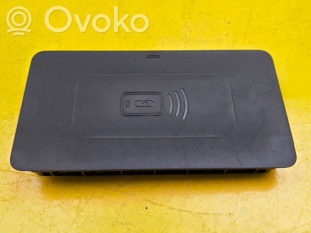 BMW 3 G20 G21 Wireless charging module 