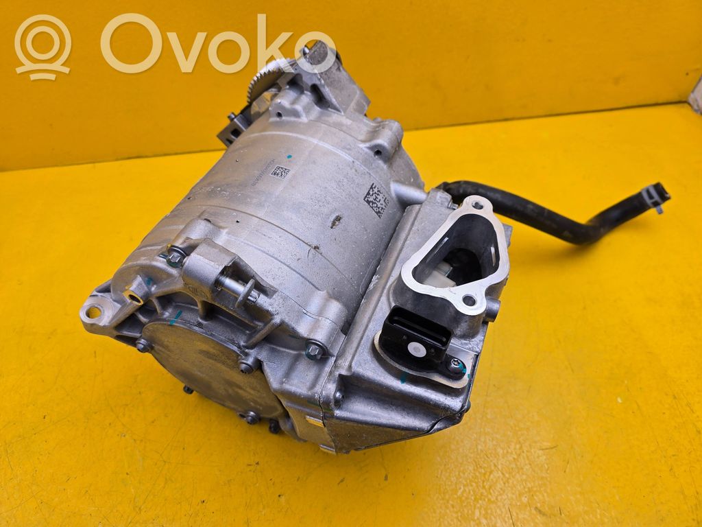 Lynk & co 01 Elektromobilio variklis 