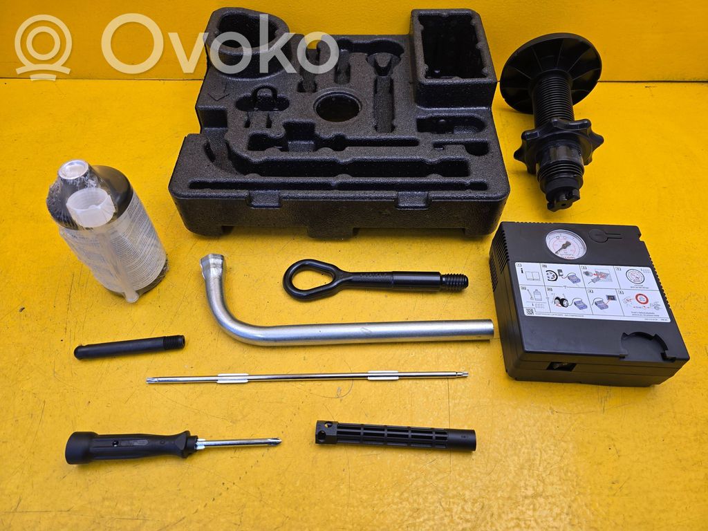 Tool set   82A012109
