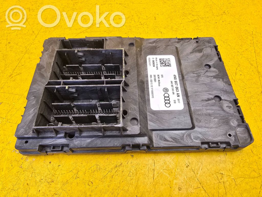 Audi A8 S8 D5 Module de contrôle carrosserie centrale 