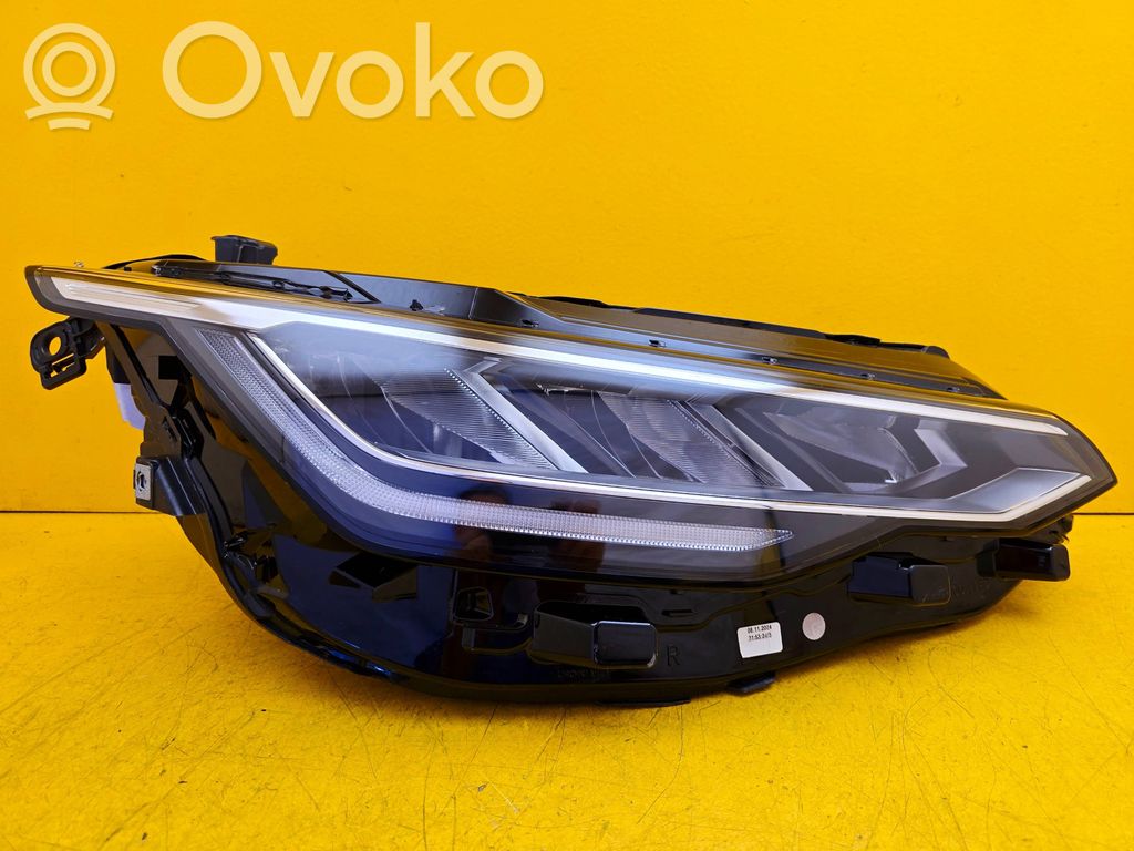 Volkswagen Golf VIII Lampa przednia 