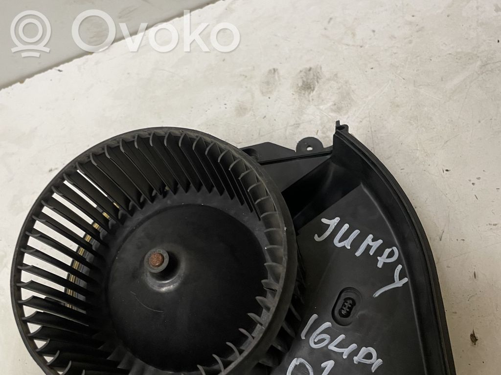 Mazā radiatora ventilators   1498378080