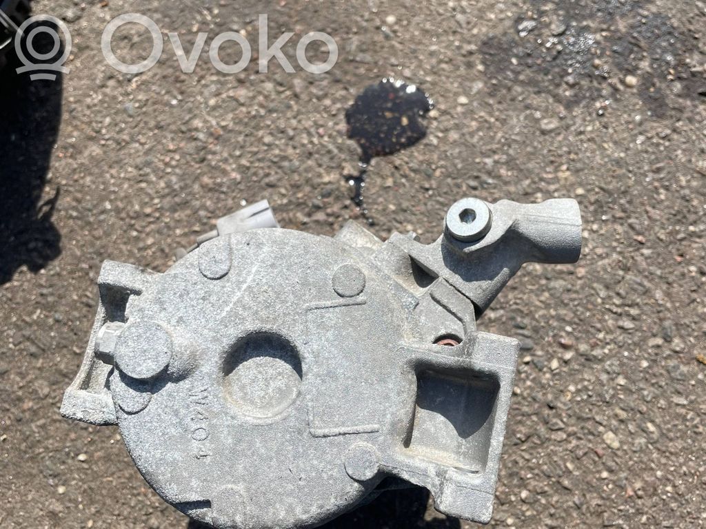 Toyota RAV 4 (XA20) Air conditioning (A/C) compressor (pump) 