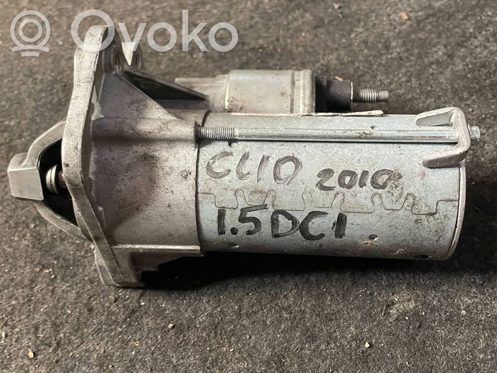 Renault Clio II Rozrusznik 