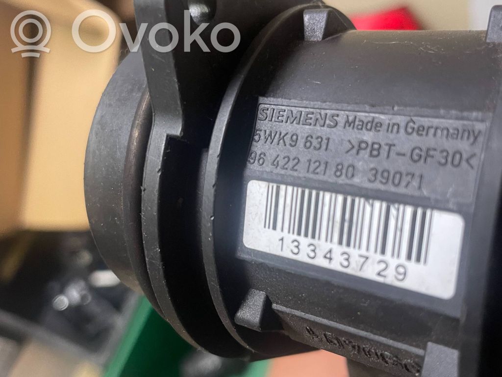 Ford Fiesta Przepływomierz masowy powietrza MAF 