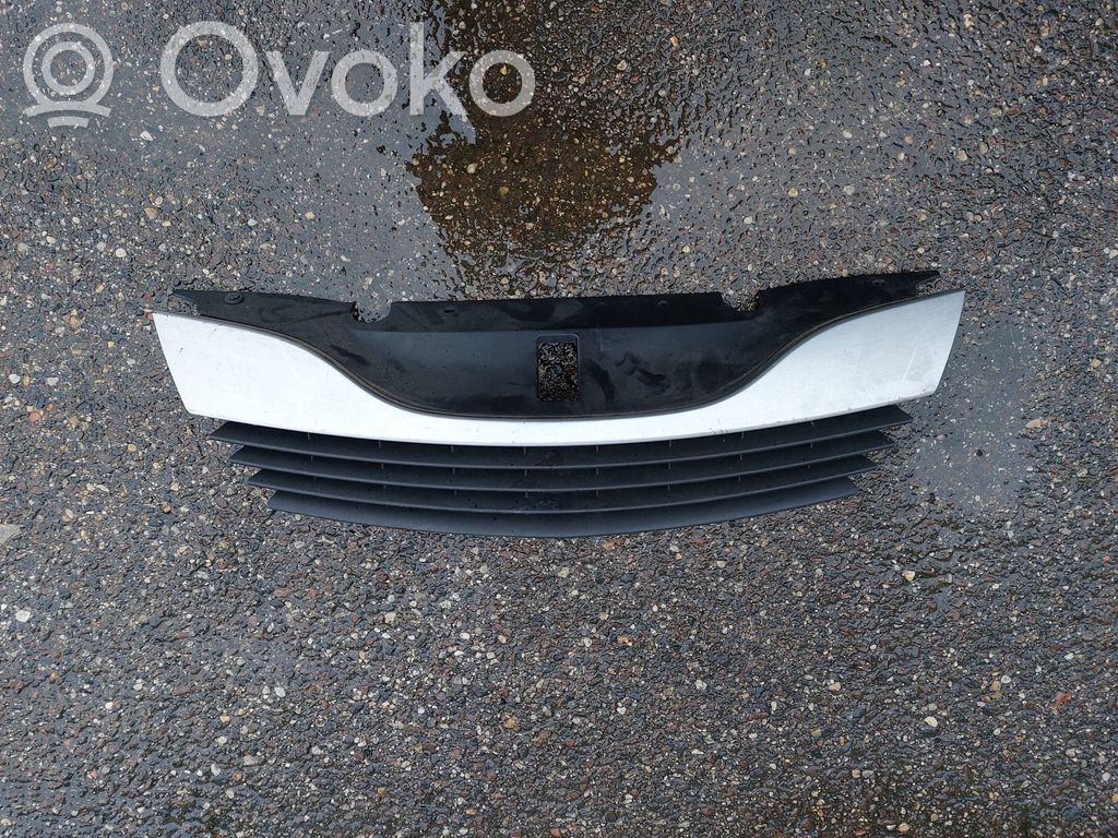 Renault Laguna II Front grill 
