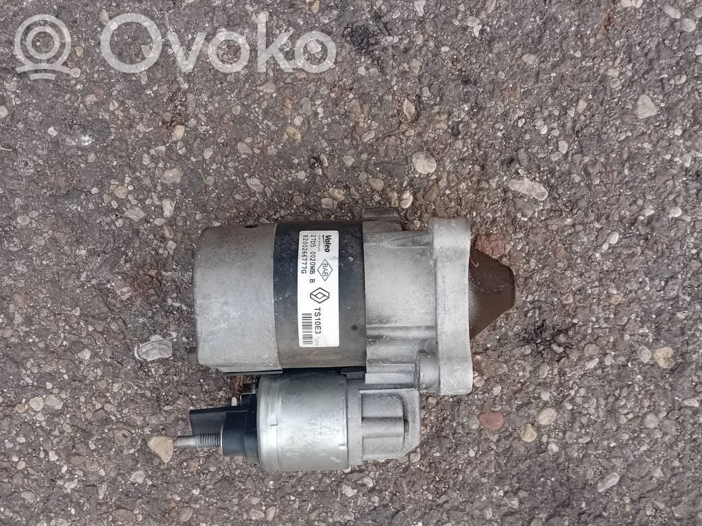 Dacia Duster Starter motor 