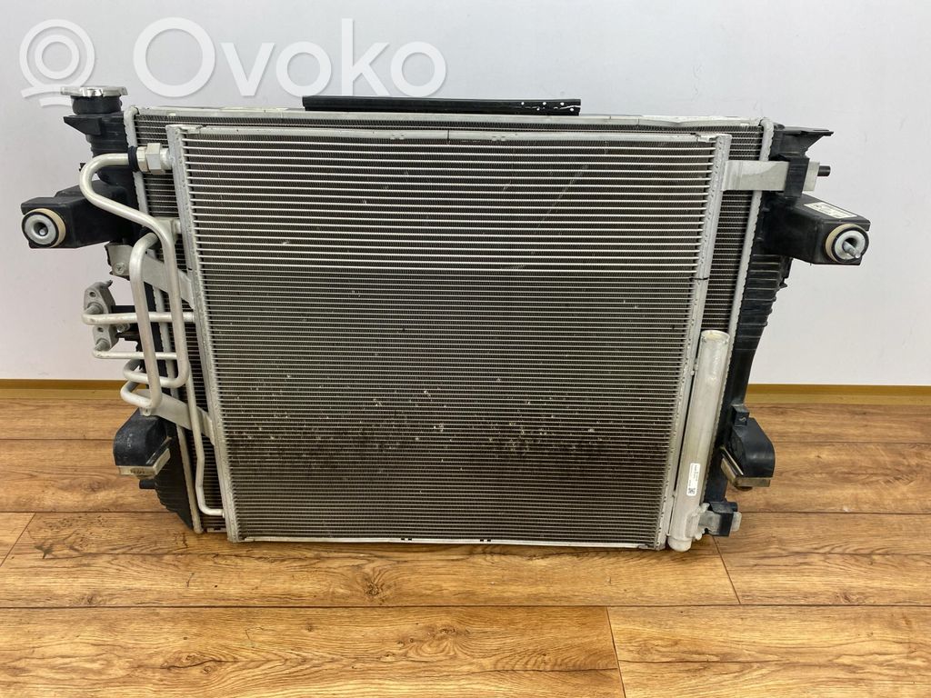 Radiator set   68268592AD