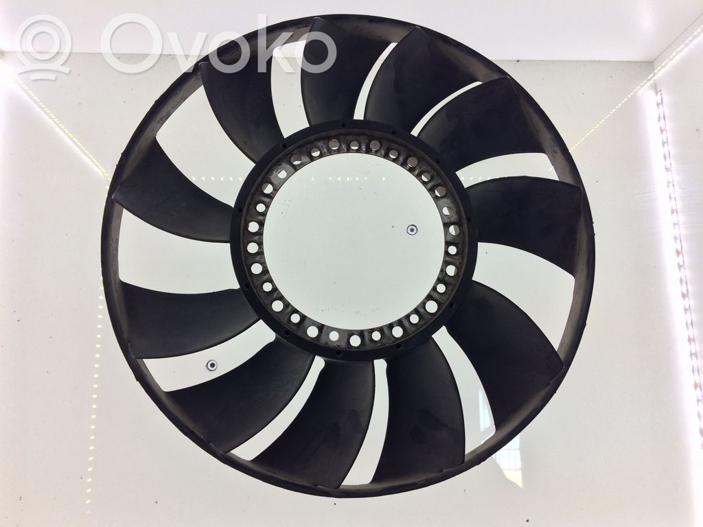 Impulsor de ventilador   059121301