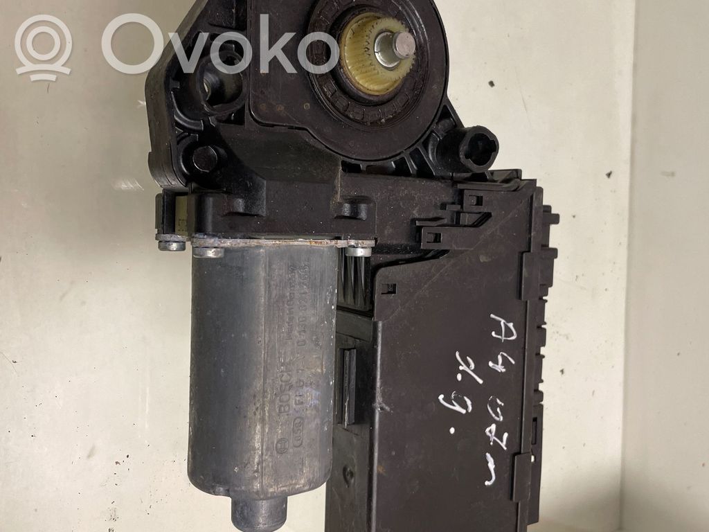 Audi A4 S4 B7 8E 8H Silniczek podnoszenia szyby drzwi tylnych 