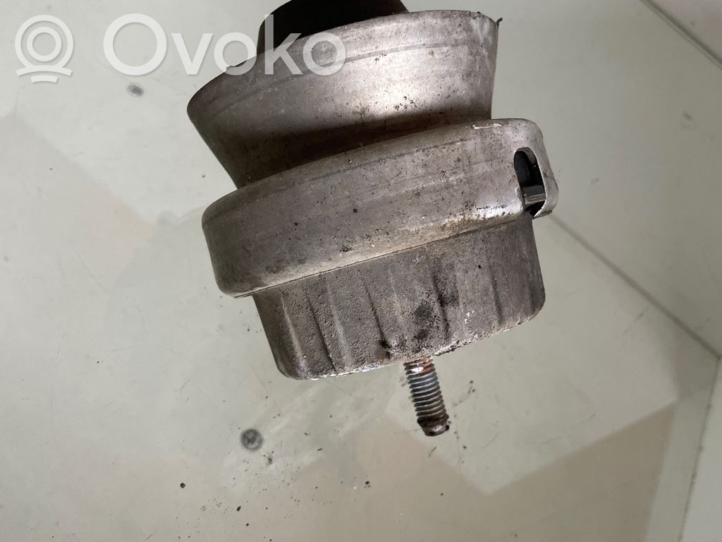 Audi A6 S6 C6 4F Engine mount bracket 