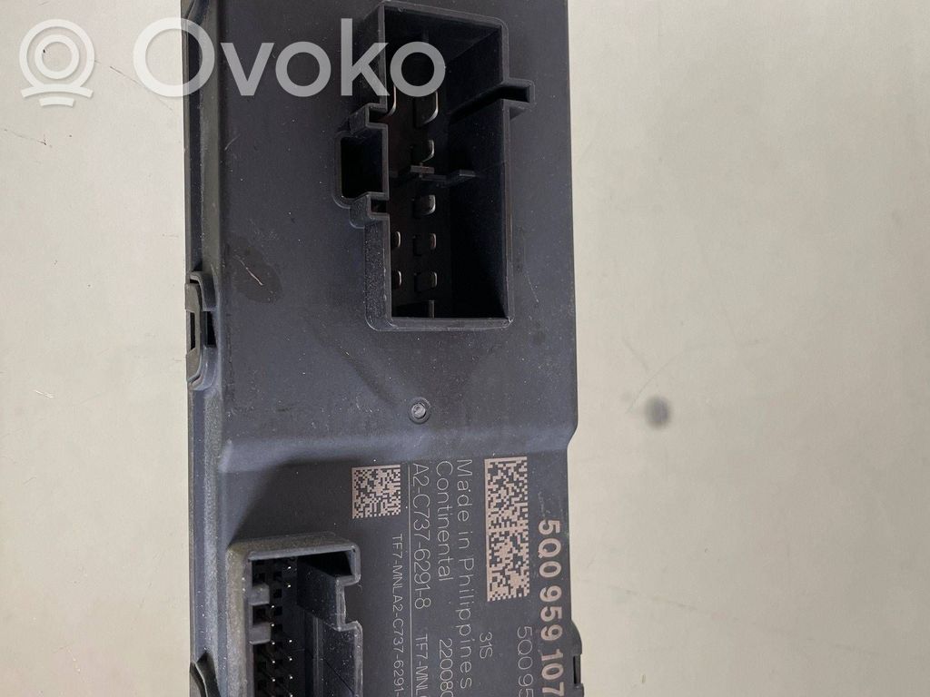 Tailgate/trunk control unit/module   5Q0959107S,5Q0959107J,A2C73762918