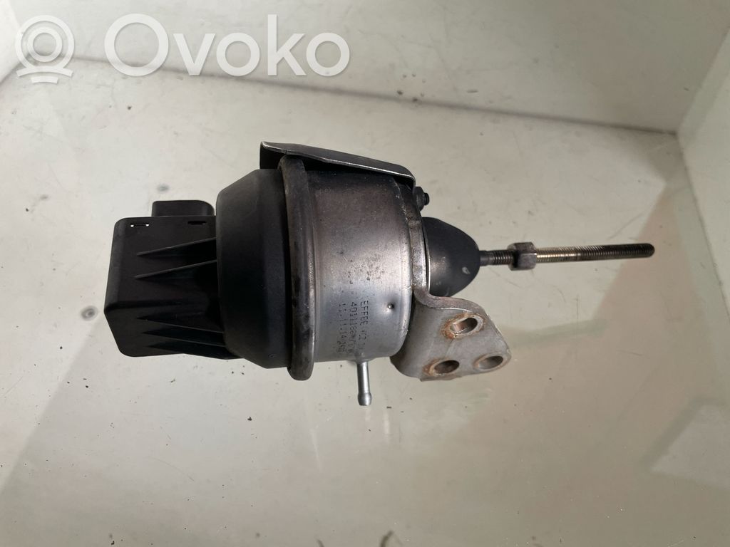 Volkswagen Touran II Sterownik / Nastawnik turbiny 
