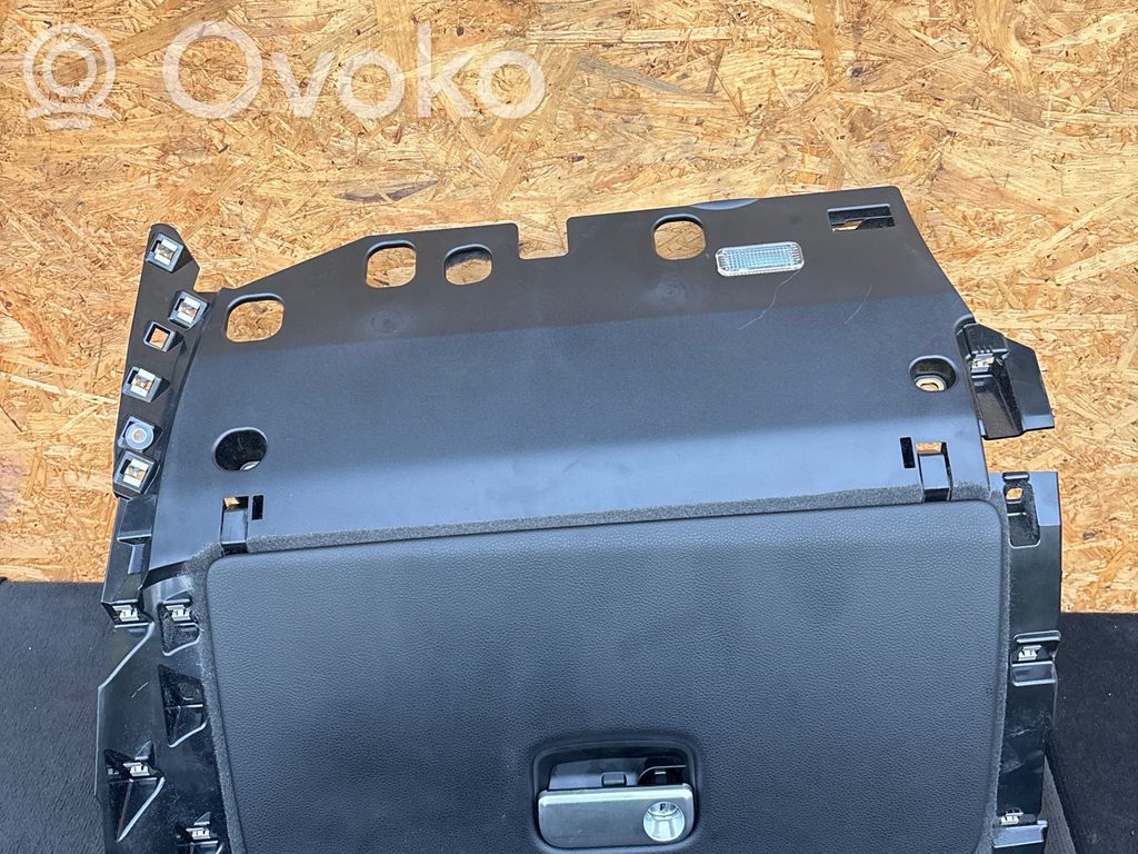 Porsche Macan (95B) Handschuhfach 