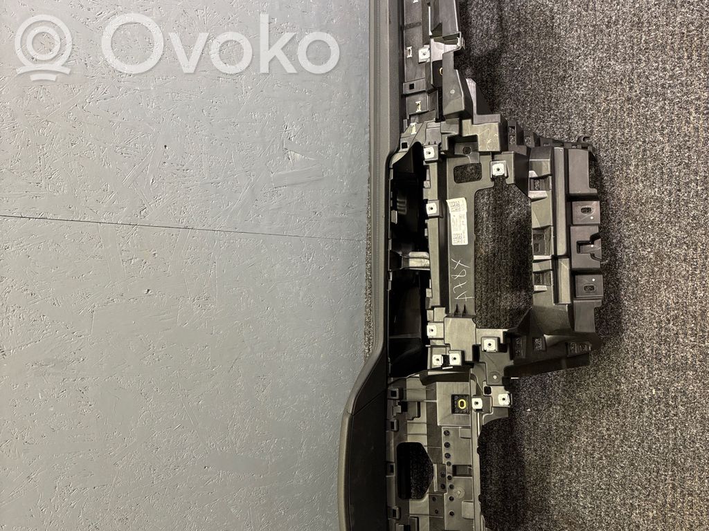 Dashboard   4KL857001,A088235