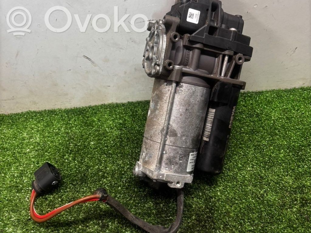Porsche Cayenne (9Y0 9Y3) Compresor/pompă suspensie pneumatică 