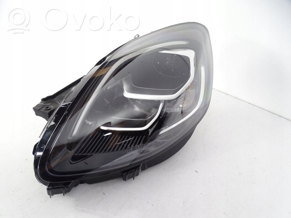 Ford Puma Headlight/headlamp 