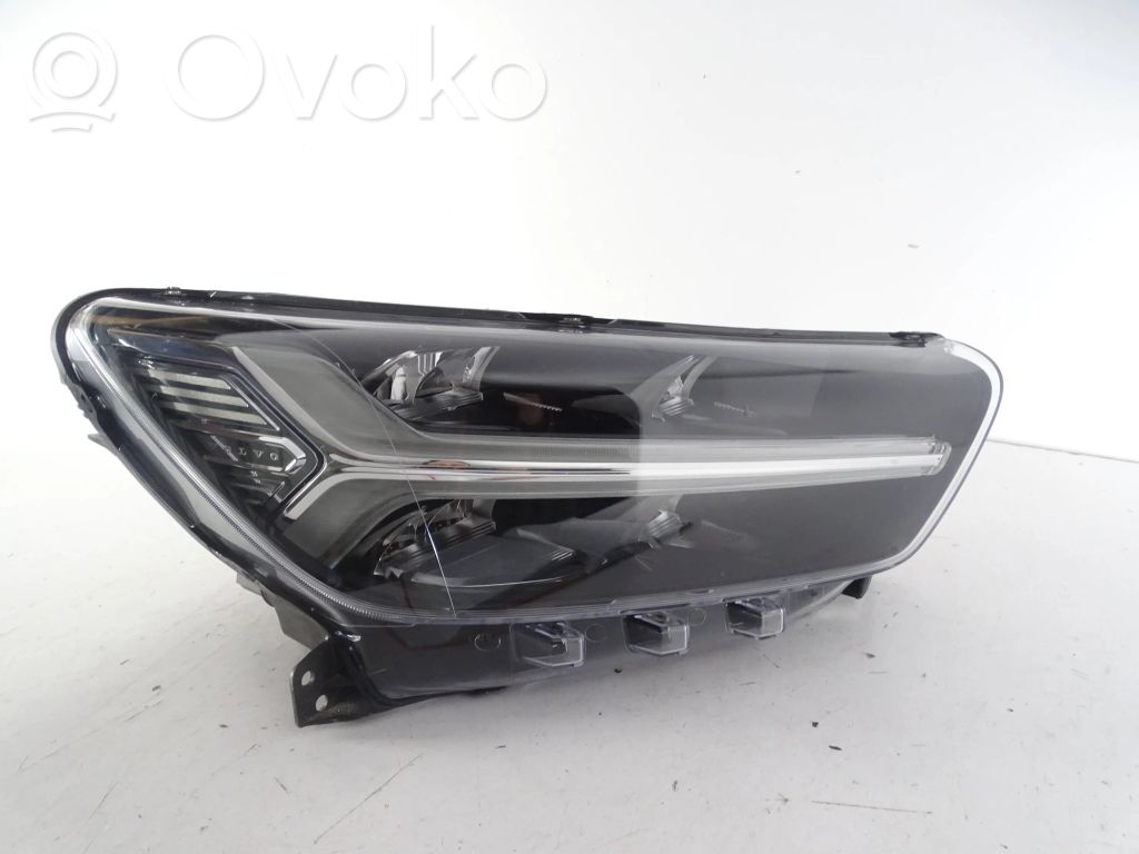 Volvo XC40 Scheinwerfer 