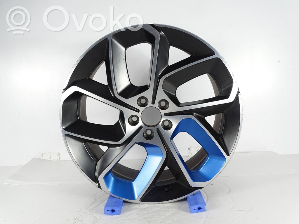 Lynk & co 06 Dekielki / Kapsle oryginalne 