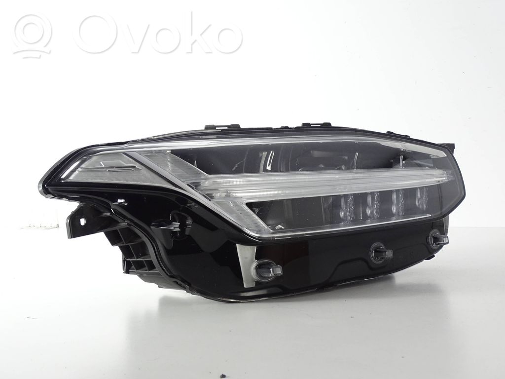 Volvo XC90 Scheinwerfer 