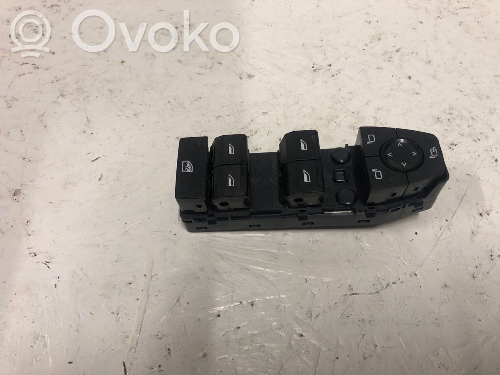 BMW 1 F70 Electric window control switch 