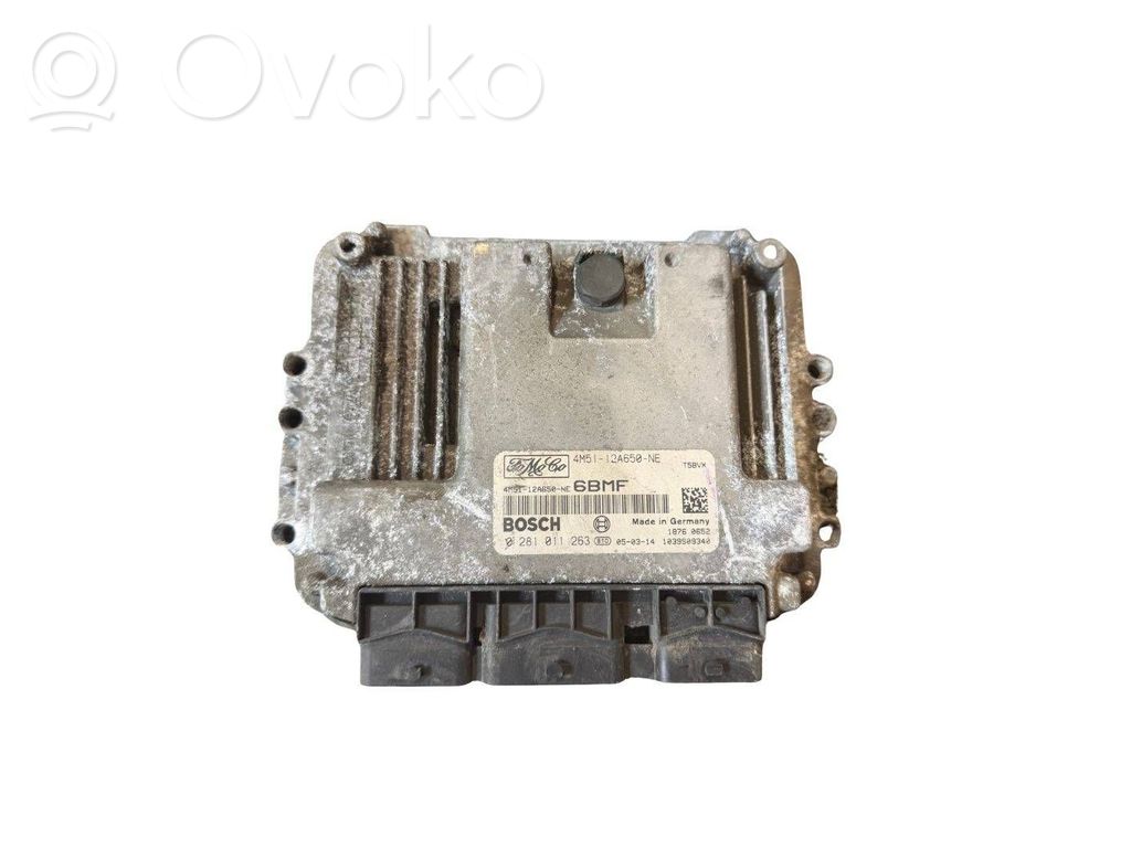 Unidad de control/módulo del motor   0281011263,4M5112A650NE,1039S09340,18760652