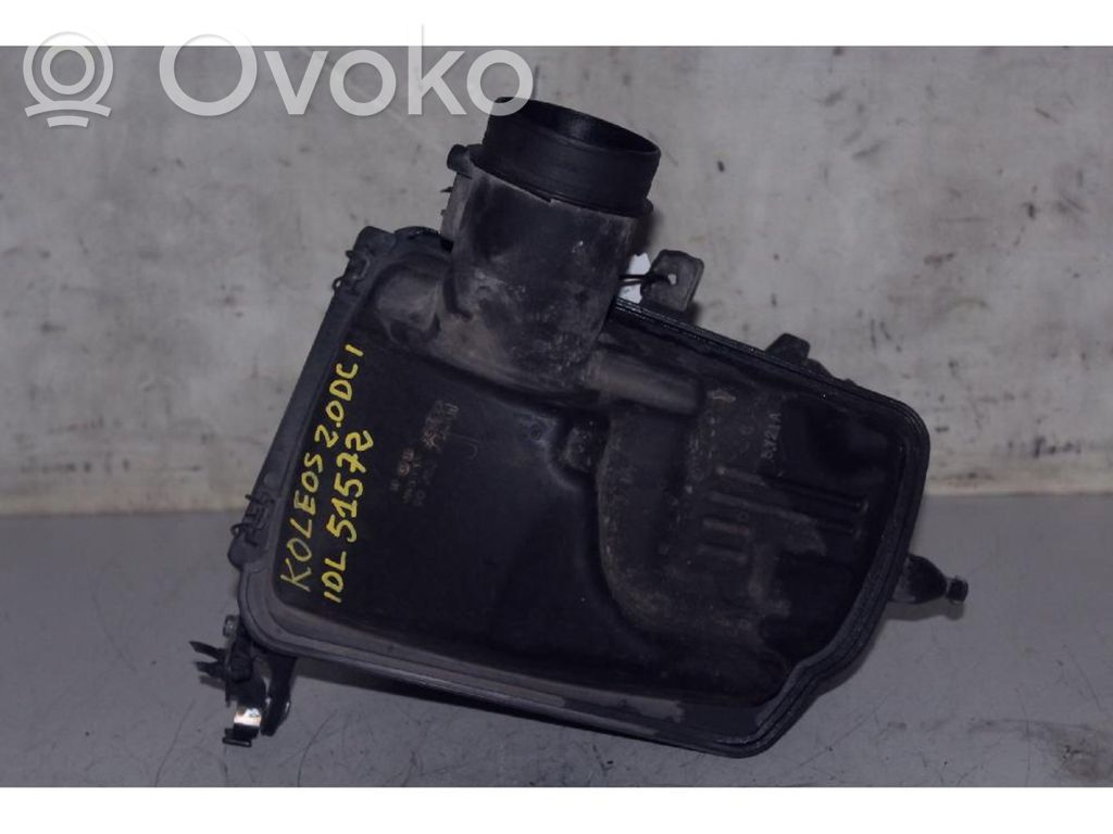 Air filter box