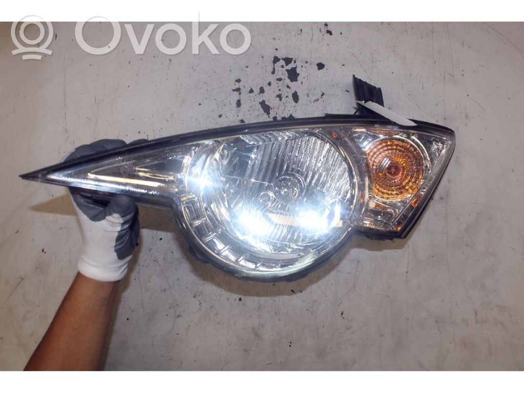SsangYong Actyon Lampa przednia 