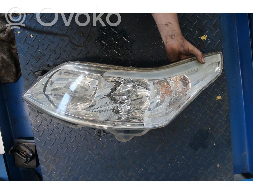 Lampa przednia   620853,043762,43762,6206C7,6208C7,6208L4,6208L46208C76208,CI4244904
