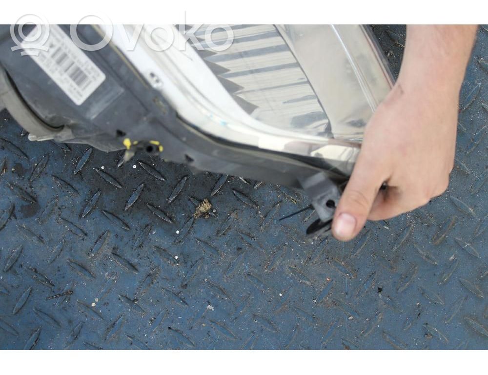 Citroen C4 I Lampa przednia 