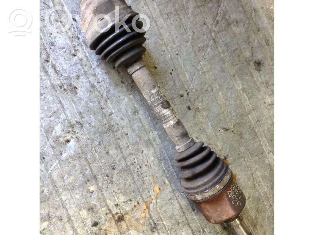 Eje de transmisión delantero   8603251