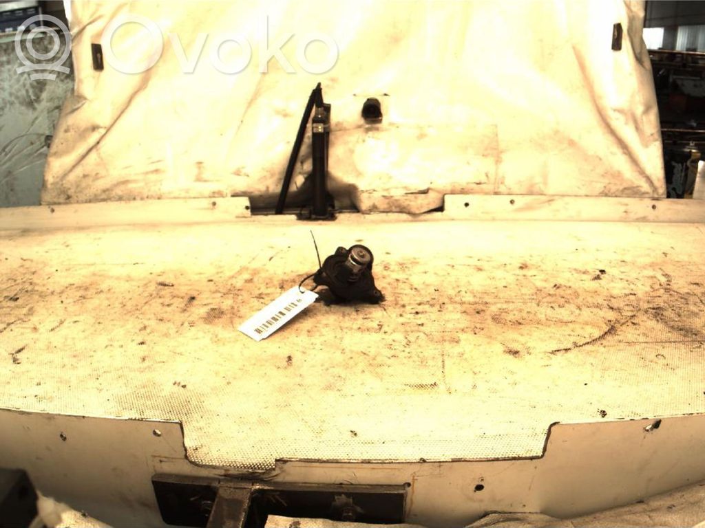 BMW 1 E81 E87 Termostaatin kotelo 