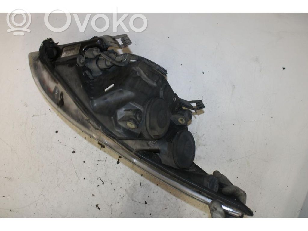 Ford Focus Headlight/headlamp 