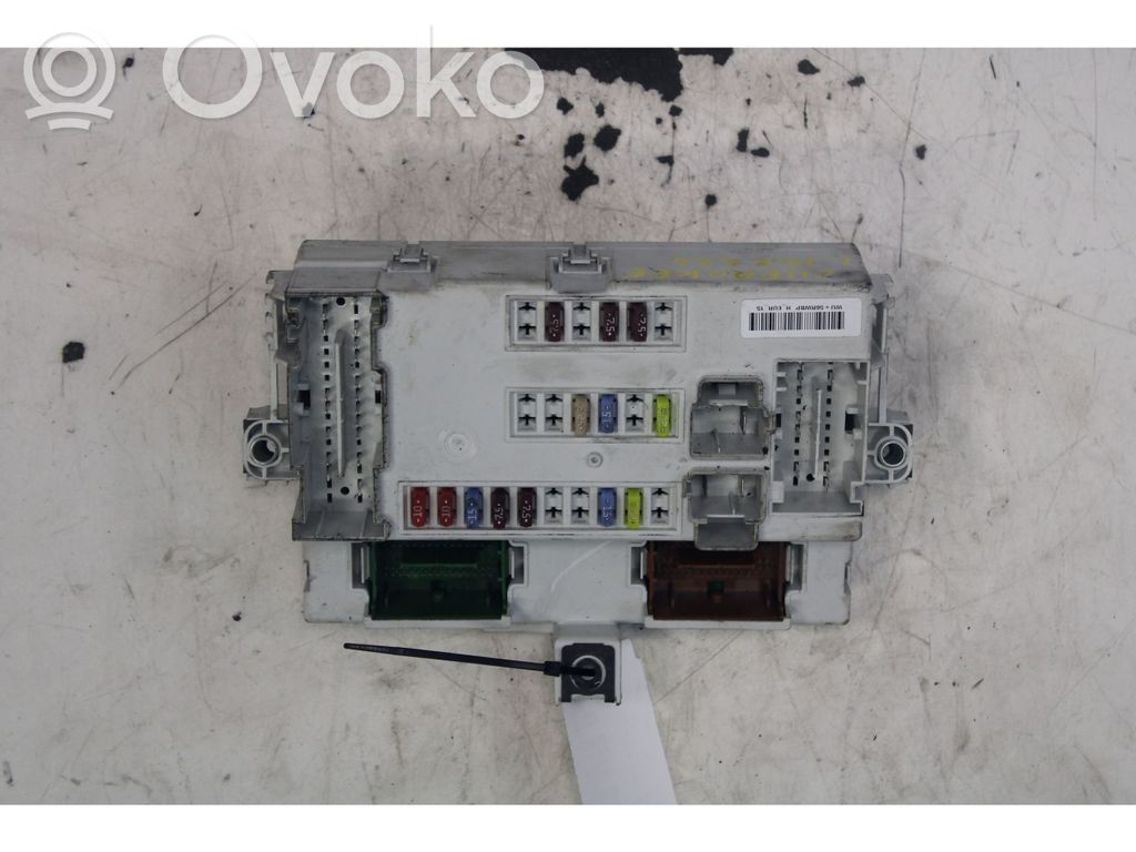 Jeep Cherokee KL Módulo de fusible 