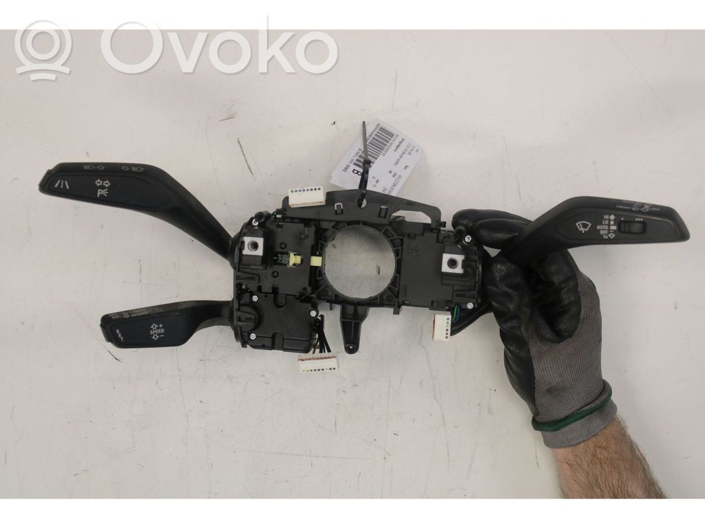 Valokatkaisija   82A953521DR