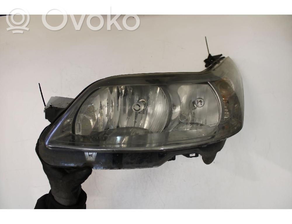 Citroen C4 I Lampa przednia 
