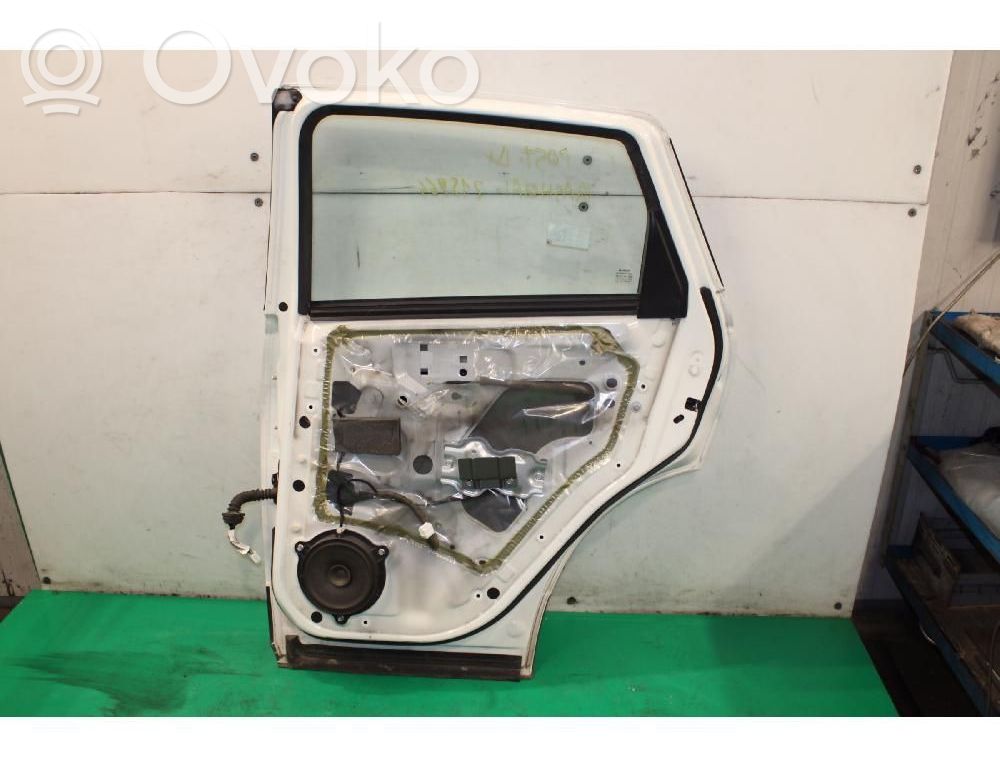Puerta trasera   H2100JD0MC