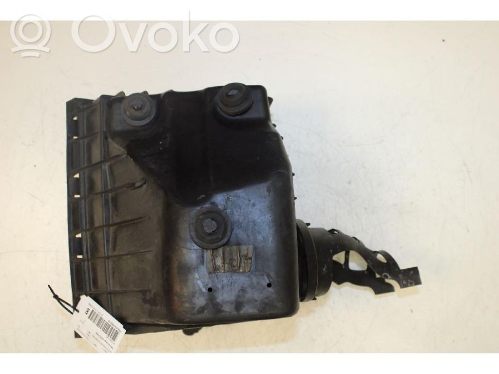 Air filter box