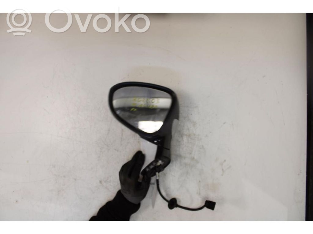 Opel Zafira C Elektryczne lusterko boczne drzwi przednich 