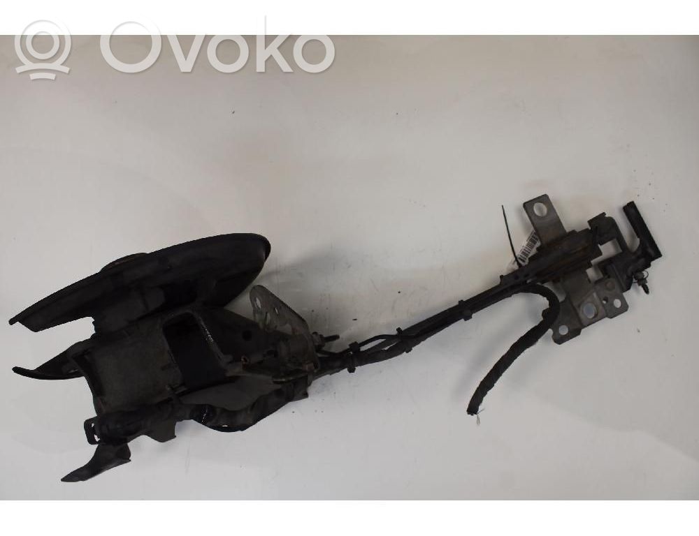 Volvo V60 Wahacz tylny 