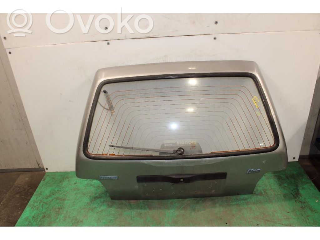 Fiat Uno Puerta del maletero/compartimento de carga 