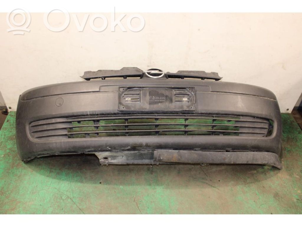 Opel Combo C Parachoques delantero 